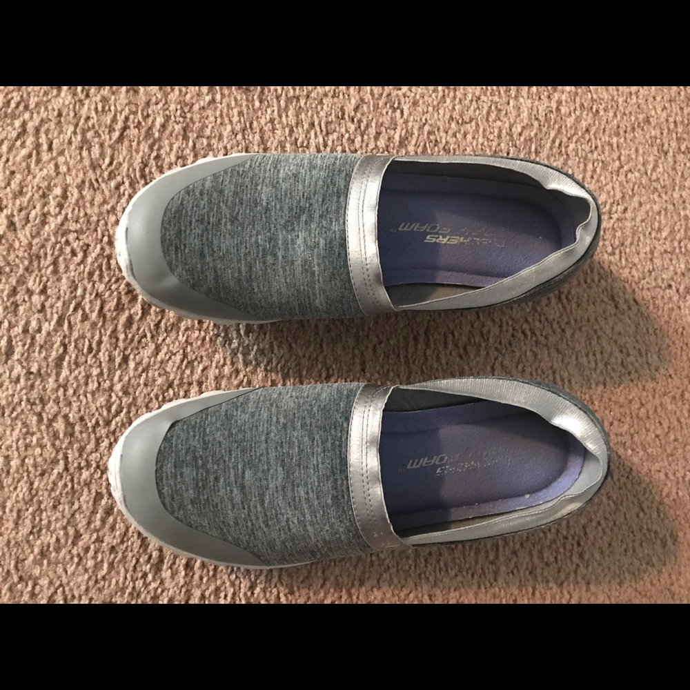 Sketchers shoes